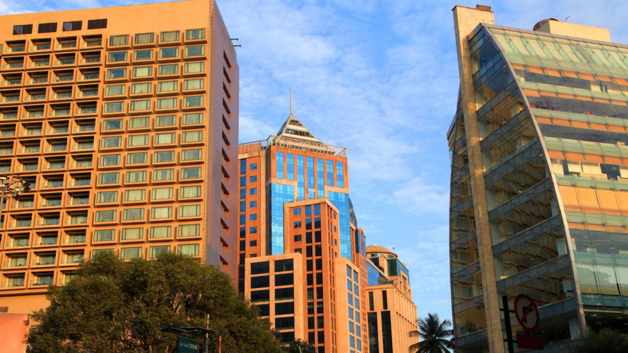 Acquisition of property rights to commercial real estate